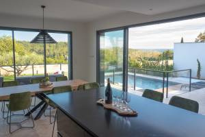 Léonore ROUX - Roux